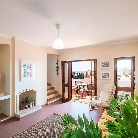 #47 Cozy Flat Near Oldtown,Beach With Amazing Seaview *